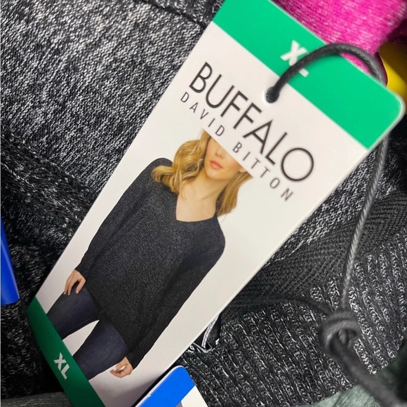 Buffalo David Bitton Ladies' Soft Cozy V-Neck Long Sleeve Top BLACK - Picture 6 of 10